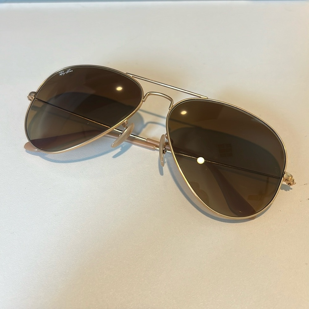 RayBan Aviators (Gold)